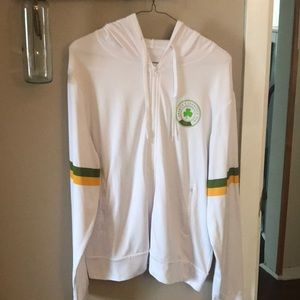 Mens xl white shamrock sweatshirt